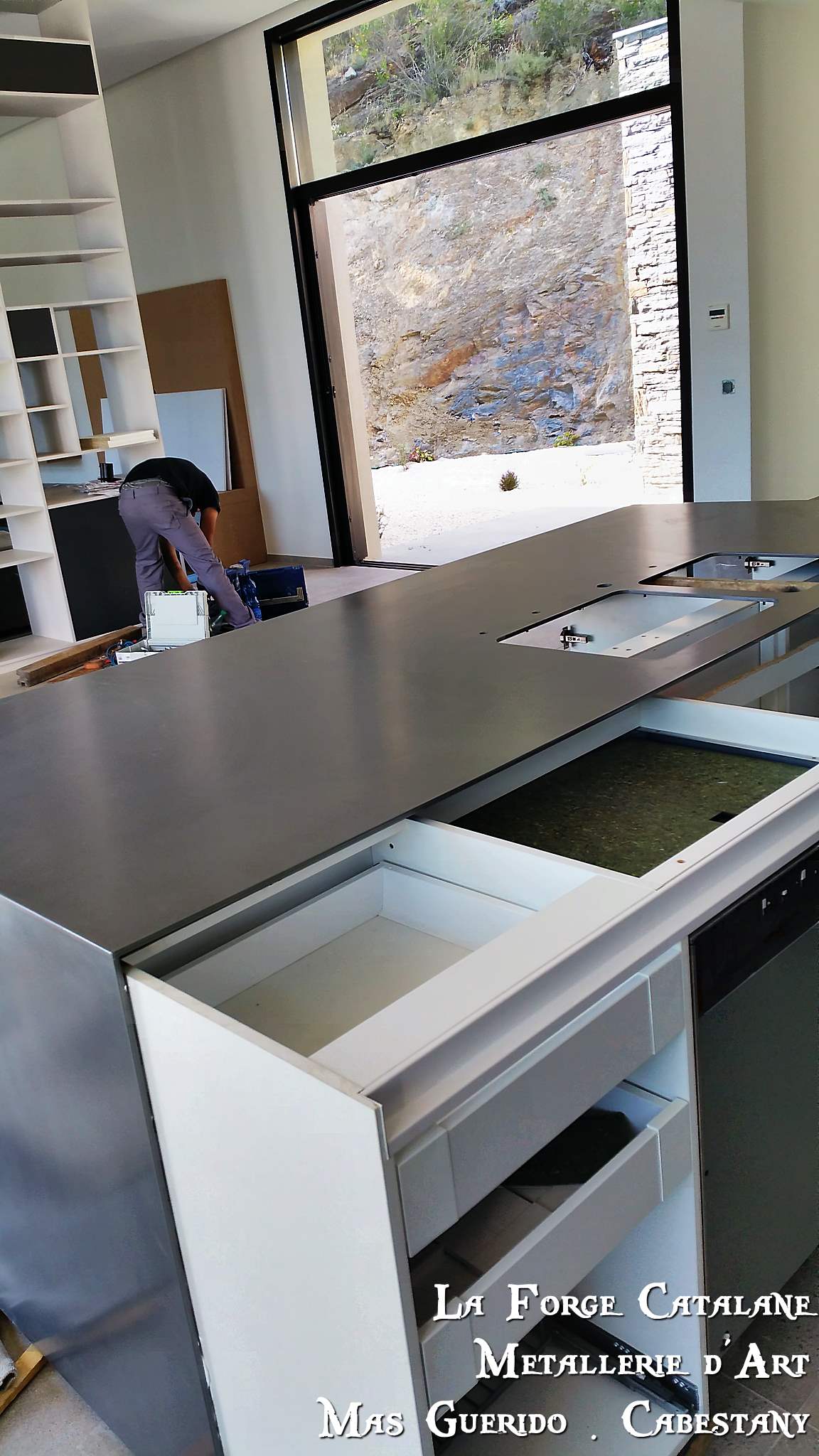 Plan de travail cuisine decoupe laser fer Forge Catalane Cabestany (4).jpg